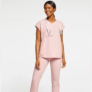 Jaanuu Women’s 2-pocket Cap-Sleeve Top